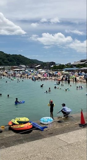 関西の人気ビーチ 竹野浜海水浴場