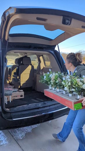 Wedding sneak peek ❤️ | Rosie's Little Posies