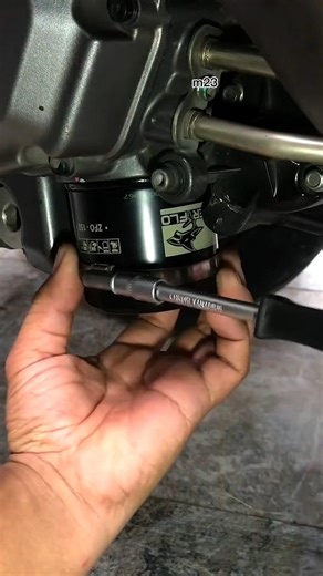 Oil Filter 🤔Kyun Hota Hai?😱 90% Log Nahi Jaante!Zyada Tight Oil Filter Badi Problem 😱#youtubeshorts