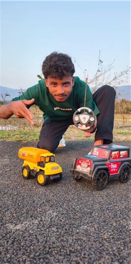 Remote Control Truck vs 4x4 Jeep 🚗 Epic Race!