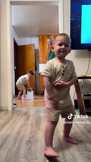 Please sponsor my 2yo so he can grow up to be a rockstar and perform his favorite song in an arena😭❤️ #lipsyncingfool #bohemianrhapsody #fyp