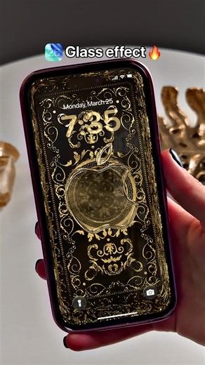 Set exclusive widgets & themes for your iPhone!