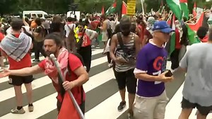 Capitol police used pepper spray to disperse Pro-Palestinian demonstrators outside Congress as Israeli Prime Minister Benjamin Netanyahu addressed a joint session of Congress. INFO: kwtx.com/2024/07/24/netanyahu-looks-boost-us-support-speech-congress-faces-protests-lawmaker-boycotts/ | KWTX News 10