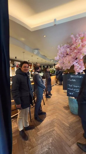 Merci à toutes et à tous pour votre fidélité chaque midi ! Votre confiance et vos sourires font de chaque service un vrai plaisir. On est heureux de partager ces moments gourmands avec vous, et on a hâte de continuer à régaler vos pauses déjeuner. #PauseDej #BonPlanMidi #MenuDuJour #RepasRapide #oumanger #restaurant #leberny #food #oumanger #leberny #antony #paris | Restaurant le Berny