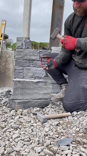 Dressing stone with Hammer & bolster #stonemasonry #buildingtips #masonrywork #stonemason | Reid Stonemasonry