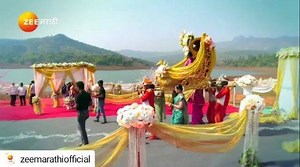 Don't forget to watch the 2 Hour wedding special episode at 7:00 PM only on Zee Marathi. Get a chance to spot us again and stay tuned in with us for some Behind The Scenes of this memorable #Vikisha Wedding ❤️ #Repost zee marathi • • • • • ‪या वर्षातील सर्वात मोठ्या शाही विवाहसोहळ्यास उरलाय केवळ एक तास..!! 😍😍 #Vikisha #TulaPahateRe #LoveBeyondAge #GrandWeddingOf2019 #MadeForEachother #IshaWedsVikrant #13thJanuary #Isha #Vikrant #ZeeMarathi @subodhbhave Kritika Pret & Couture @abhidnya.u.b @aas