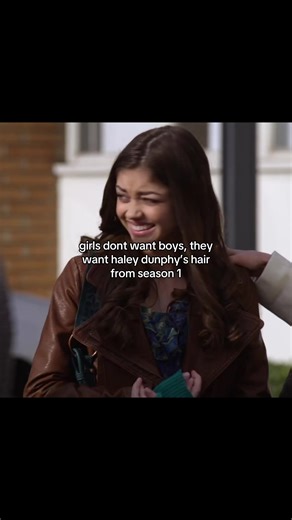i want to achieve those curls so bad #haleydunphy #modernfamily #mofy | haley dunphy