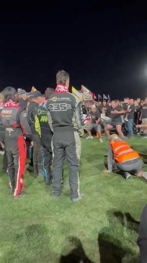 How cool 😎 up the G 🏁 Gisborne Giants Rees Race Cars Awapuni Speedway | Doing it in the Dirt NZ Radio Show