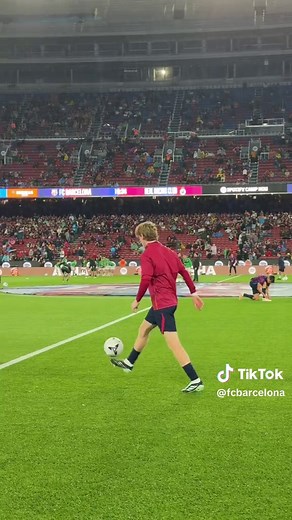 Sir Gordon🎩 #fcbarcelona #barçaontiktok | barcelona