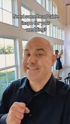 Pretty in pink... head table inspo!! 💗 #theweddingduo #weddingtables #headtable #weddingdesigninspo #weddingtableinspo #prettyinpink #pinkwedding #pinkweddinginspiration | The Wedding Duo