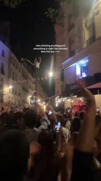 Captivating Flamingo Courtship Dances Explained