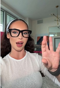 Meta Ray-Ban Display: Capture, Zoom, Scroll Demo