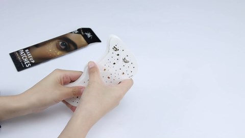 EMOME Glitter Freckles Face Tattoo, 16 PCS Gold Fake Freckles Star Face Faux Freckles Waterproof Sparkle Makeup Patches for Women, Kids, Girl