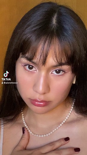 Messy Pigtail Bows Tutorial