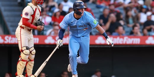 Wagner, son of All-Star closer, debuts with 3-for-4 night