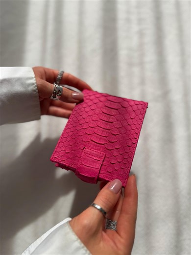 Pink Python Leather Wallet, Bubble Gum Snakeskin Wallet, Handmade Exotic Leather Bifold, Small Compact Wallet for Women, Gift for Her - Etsy