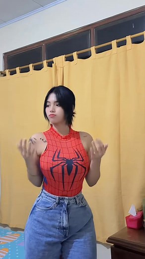Spider woman? | Sheena Magata