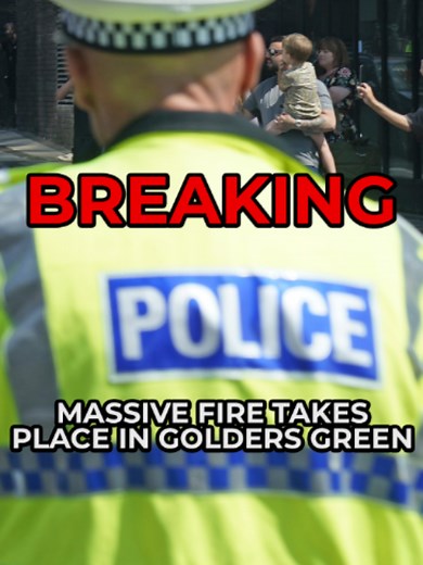 BREAKING: Firefighters rush to Golders Green as one of Britain's largest Jewish supermarkets engulfed in flames. Emergency services are in attendance at the Kosher Kingdom on Golders Green Road near the junction with Beverley Gardens The cause of the fire is not yet known. #GoldersGreen #Fire #EmergencyServices #London #GBNews