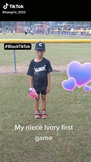 sexypeach28 (@sexypeach_2022)’s videos with Game Day - Ea Jay