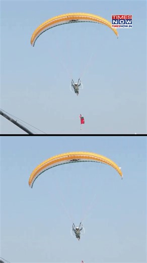 Jaipur (Rajasthan) At the Army Day Parade 2026 in Jaipur, the elite Indian Army Paratroopers delivered a breathtaking display of precision, agility, and combat readiness. Known for their airborne assault capabilities and rapid deployment, the paratroopers showcased the Indian Army’s elite training standards and their ability to respond swiftly to any threat across diverse terrains. #rajasthan #TimesNow | TIMES NOW