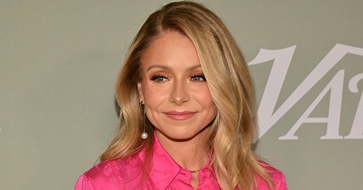 Kelly Ripa Denies Using Lip Fillers, Explains Her Makeup Secret