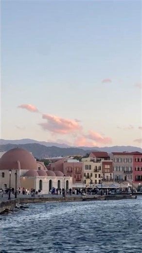 Today we are in Chania, Crete. Lovely sea side Town with breathtaking views.