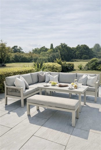 💫 EARLY SEASON SALE DEAL … don’t miss out on these fantastic savings 💫 an additional 15% off at checkout. Is your garden in need of a glow up this coming spring ? Why not treat yourself to one of our Lucca Aluminum Rope sets and style it with our stunning accessories ! #home #garden #gardenfurniture #aluminiumfurniture #earlyseasonsale