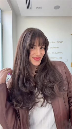 Cynthia Samuel Bakri on Instagram: "New Character Unlocked 🔓😍 @aurablend.dubai @yamensamanofficial @wavelle_by_yamen #hair #newlook #hairtransformation #acting"