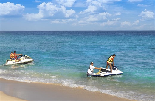 Jet Ski Rentals in Cabo: 4 Things You Must Check Before Handing Over Cash