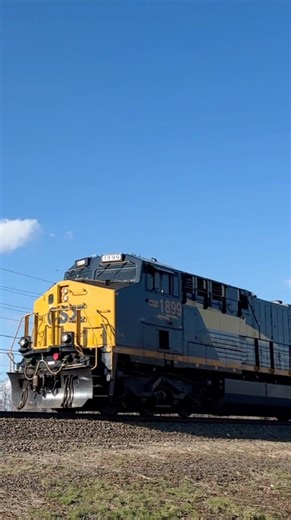 CSX 1899 “Pere Marquette” Heritage Unit leads CSX I158 in through Union, NJ! (3/28/26)