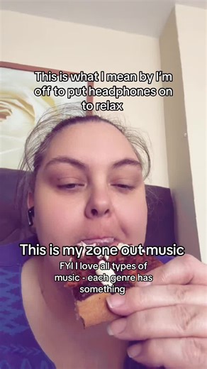 #bass #headphones #zoneoutmusic #JeffersonAirships #justnicola84