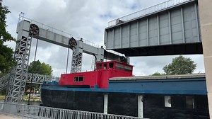 "Un lieu unique en France": l'ascenseur à bateaux d'Arques rouvre ses portes aux visiteurs après 6 ans