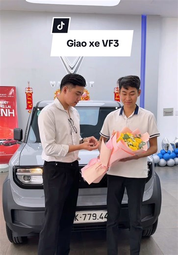 Bàn giao xe VF3 cho anh zaii Bình Dương #Loivinfast #vinfast #VF3