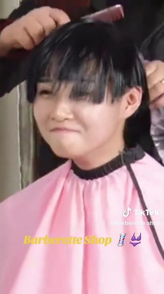 Short Haircuts for Afro Hair at Barberette Shop