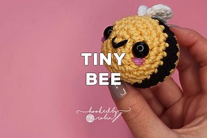 Amigurumi Tiny Bee [Free Video Tutorial & Written Pattern!] — Hooked by Robin