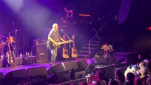 Bruce Springsteen a sorpresa sul palco di Minneapolis