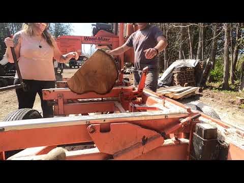 Sawing hardwood on the Woodmizer
