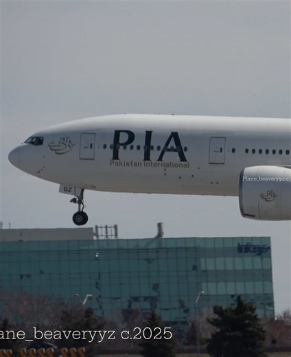 PIA 🇵🇰🇵🇰🇵🇰🇵🇰🇵🇰🇵🇰🇵🇰🇵🇰🇵🇰🇵🇰🇵🇰– The Pride of Pakistan, gliding gracefully into Toronto with a signature butter landing on Runway 6R after an epic journey from Lahore. A salute to the skill and precision of Pakistan’s aviators, representing the nation in skies around the world. #PakistanInternationalAirlines #PIA #PrideOfPakistan #PakistaniPilots #AvGeek #ButterLanding #pakistani #YYZ #LHEtoYYZ #TorontoAirport #PakistaniAviation #PilotLife #Boeing777 #PIA777 #FlightDeckViews #Sm