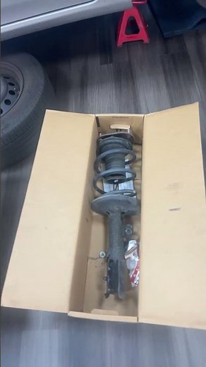 2012 Toyota Corolla Front Struts a remove and Replace