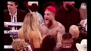 10K views · 51 reactions | Boxing legend Mike Tyson loses to YouTuber-turned boxer Jake Paul at AT&T Stadium in Arlington, Texas. The 27-year-old Paul dominated throughout the fight, winning by unanimous decision. #Watch #JakePaul #MikeTyson #BoxingMatch #Netflix #NetflixLivestreaming | CNBC-TV18 | Facebook