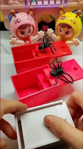 there's a spider box 🤩 Introducing the "Vitalwear SmartBand," a nest generation Wearable gadget