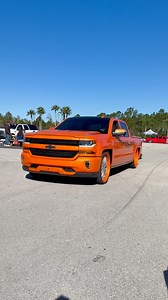 Bagged Chevrolet Silverado Crew Cab Rolling Into Eastbound Getdown #sickslammedtrucks #baggedtrucks #sicktrucks | SICK Slammed Trucks