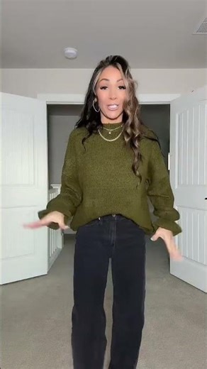 These wide leg jeans 🔥🔥🔥 they’re so dang good and so flattering too