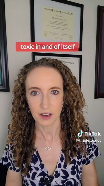 Replying to @hopalodopal Cleaning Mold without making a bigger mess. Best to work with professionals especially if the mold keeps coming back, if there may be any water damage or water leak! #blackmold #moldinbathroom #moldtoxicity #foryou