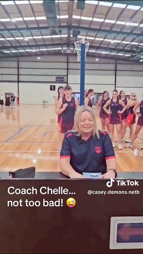 Coach Chelle jumping on the ‘hey coach’ trend 😜 #caseydemonsvnl #trendfollowers