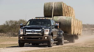 10 Towing-Safety Tips Everyone Needs to Know