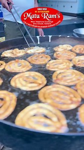 Lala Matu Ram on Instagram: "The story behind Lala Matu Ram's famous big sized world famous jalebis#lalamaturam#jalebi#original#"
