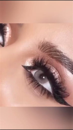 Glossy Glam Eye Look | Sharp Wing Eyeliner #shorts