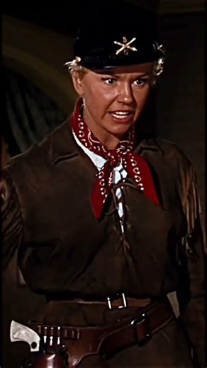 Wait, she's a WOMAN?! 😱 #CalamityJane #shorts #history #movie #hollywood