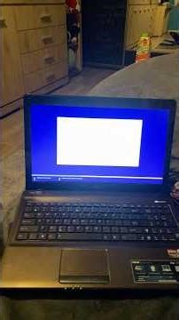 Pobieram windows 10 na laptopie który ma 16 lat XDD